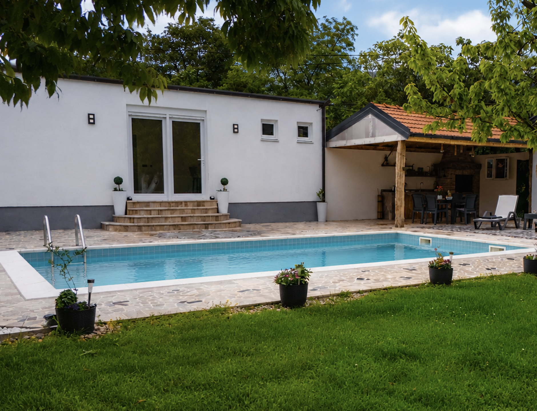 Pool house outside Mostar